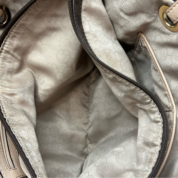 Michael Kors Jet Set Travel East West Signature Brown Tote Bag - Picture 7 of 10